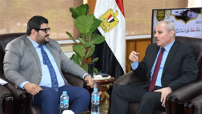 رئيس جامعة قناة السويس،