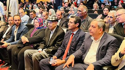 نقيب الصحفيين: محمد العزبي علمنا كيف تكون الإنسانية والجهاد من أجل الحرية