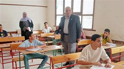 وكيل تعليم الوادي الجديد يتفقد امتحانات الشهادة الإعدادية
