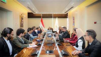 وزيرة البيئة تلتقى فريق مشروع تخرج «معًا لمكافحة التغير المناخي» الفائز فى مسابقة Google