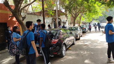 طلاب أولى ثانوي بالجيزة: امتحان الرياضيات صعب (فيديو)