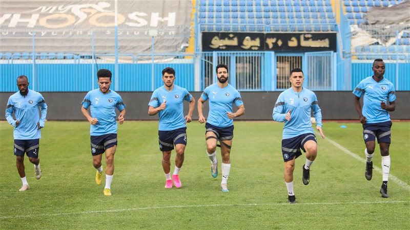بيراميدز، فيتو