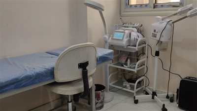 ضبط فتاة تنتحل صفة أخصائية تجميل بعيادة غير مرخصة في سوهاج