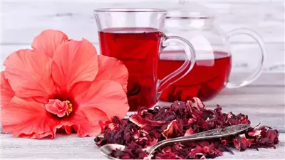 فوائد الكركديه البارد، يخفف آلام النقرس ويخفض الضغط المرتفع ويعالج الأنيميا 