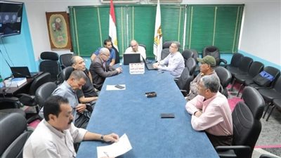 انتظام طلاب الإعدادية باللجان لأداء امتحان مادتى الهندسة والتربية الفنية بالوادي الجديد 