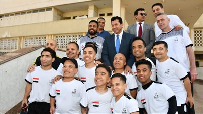 وزير الرياضة يلتقي منتخب قصار القامة قبل الكأس الآفرو - آسيوية بالمغرب