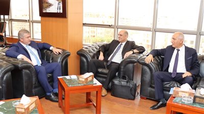 التنمية الصناعية تبحث طلب شركة تونسية لإنتاج الكابلات في مصر