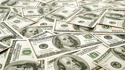 رشاد عبده: عدم إيجاد حلول لتوفير السيولة الدولارية يعرض الدولة لأزمة كبيرة