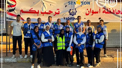 متطوعو الرياضة بمحافظة أسوان يشاركون في استقبال الوافدين من السودان