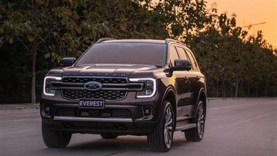 تسلا تسمح لسيارات فورد الكهربائية باستخدام شواحنها في 2024