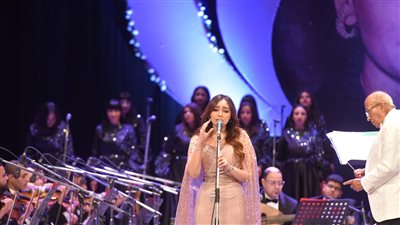 حفل كامل العدد.. نجوم أوبرا الإسكندرية يبدعون في ليلة الاحتفال بوردة الجزائرية (صور)