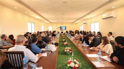 الكنيسة تناقش مشكلات نمو الزواج وكيفية علاجها 