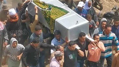 شاب شرقاوي ينعي عروسه ضحية حادث طريق