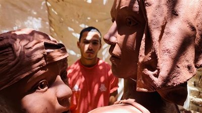 من أسد قصر النيل لـ تمثال الأفريقية.. فيتو في منزل النحات جورج ألبرت ابن المنيا (فيديو وصور)