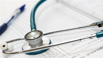 تعرف على عقوبة تزوير الحاضن تقريرا طبيا للامتناع عن تنفيذ حكم الرؤية 