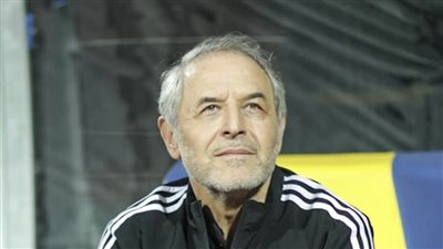 كولر يحاضر لاعبي الأهلي بالفيديو استعدادا لمواجهة انبي 