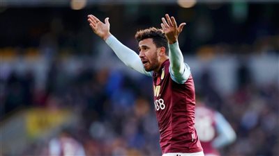 جماهير تركيا تطالب بمعاقبة مدافع فنربخشة بعد البصق على تريزيجيه (صورة)