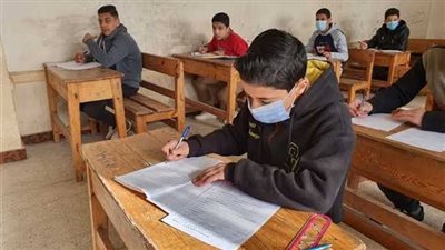 اليوم، طلاب الإعدادية بالجيزة يؤدون امتحان الهندسة