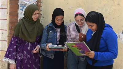 ردود فعل طلاب الإعدادية بكفر الشيخ بعد امتحان الإنجليزي‏ (بث مباشر)