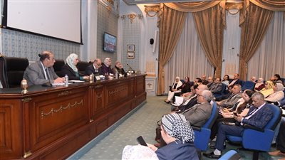 وزيرة التضامن: نحرص على خدمة المواطنين من المهد إلى اللحد 