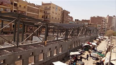 محافظ سوهاج يتابع الموقف التنفيذي لإنشاء سوق حضاري بجرجا