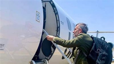 مبعوث الأمم المتحدة يغادر السودان بعد تلقيه تهديدات بالطرد (صور)