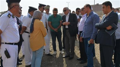 محافظ الجيزة يتابع أعمال تأهيل مطالع ومنازل الطريق الدائرى بصفط اللبن (صور)