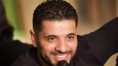  علاء رمزى يبدأ التحضير لبرنامج مش أصلي