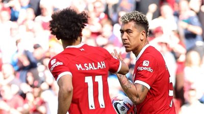 رقم تاريخي ينتظر محمد صلاح مع ليفربول بعد رحيل فيرمينو