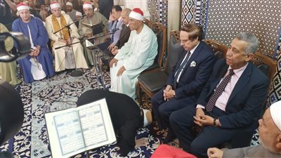 وزير الأوقاف على رأس الحاضرين في ختمة القرآن الكريم من مسجد الحسين (فيديو وصور) 