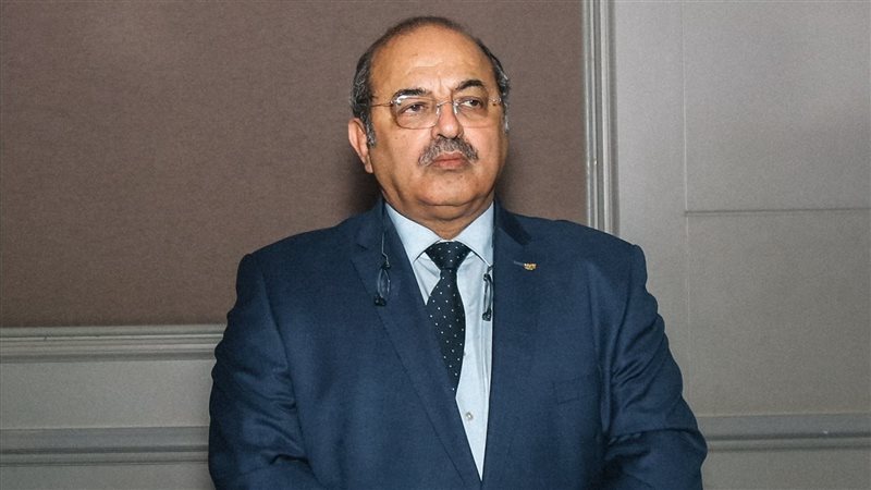 هشام حطب رئيس اللجنة
