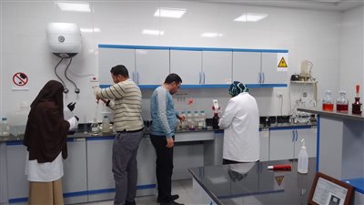 القومي للبحوث ينشر قواعد السلامة والصحة المهنية داخل معامل الكيمياء (فيديو)