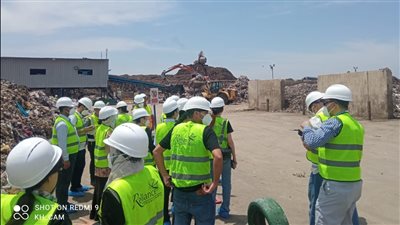 البيئة ووفد الجايكا يبحثان مع محافظ بورسعيد خطوات الارتقاء بمنظومة المخلفات 