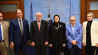 محافظ بورسعيد يستقبل رئيس فرع أول هيئة قضايا الدولة بمحافظة بورسعيد (صور) 