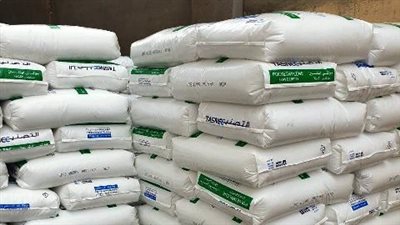 تموين الشرقية يضبط 1500 كيلو حبيبات بلاستيك مجهول المصدر بالعاشر 