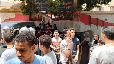 تباين آراء طلاب الإعدادية بالشرقية حول امتحان الجبر والإحصاء 