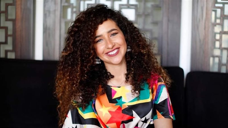 غادة والي مصمة الجرافيك،