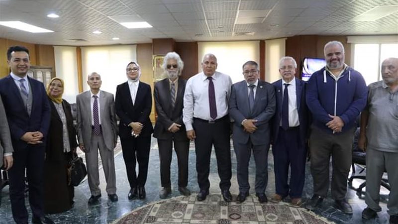 وفد النقابة العامة