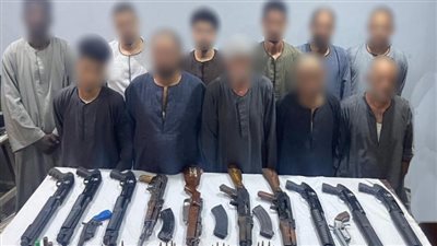 حبس 24 شخصا بتهمة حيازة وإحراز أسلحة نارية فى قنا 