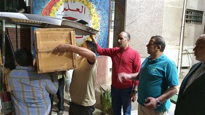 وكيل تعليم المنوفية يشهد تسليم أوراق أسئلة امتحانات الإعدادية (صور)