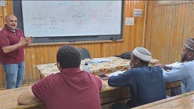 البحوث الإسلامية يبدأ سلسلة المراجعات العلمية للمواد الدراسية للطلاب الوافدين