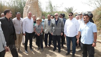 محافظ بني سويف يتابع أعمال البعثة الإسبانية للتنقيب بمنطقة آثار إهناسيا
