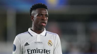 تقارير تكشف مدة غياب فينيسيوس عن ريال مدريد للإصابة 
