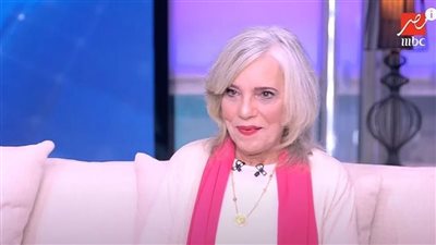 عارفة عبد الرسول: اشتغلت كوافيرة ونفسي أعيش طفولتي بس بخاف من الناس