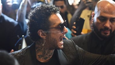 انفعال أحمد الفيشاوي في العرض الخاص لفيلم رهبة.. اعرف السبب (صور)