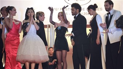 مهرجان كان، مشاهد جريئة وعارية لابنة جوني ديب في The Idol 