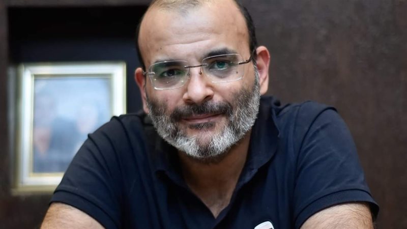 ايمن بهجت قمر، فيتو