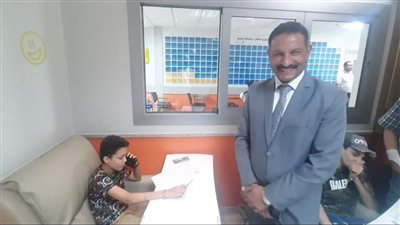 محافظ الجيزة يتواصل هاتفيًا مع طلاب الإعدادية بلجان مستشفى 57 