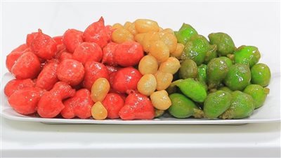 طريقة عمل الزلابية الملونة من الشيف نجلاء الشرشابي (فيديو)