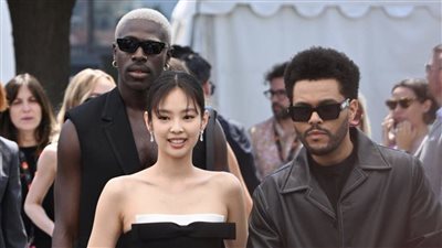 مهرجان كان، أبطال مسلسل THE IDOL في جلسة تصوير علي الريفيرا